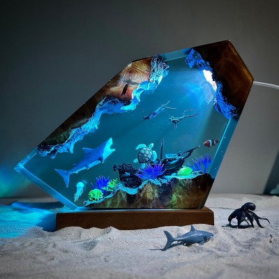 Great White Shark Turtle and Couple Diver Ocean Resin Lamp